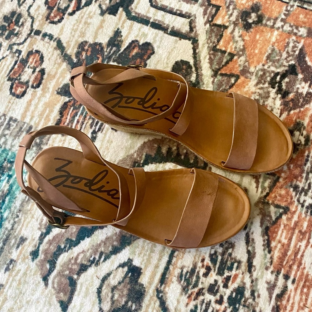 Zodiac Emilia Tan Leather Espadrille Wedge Sandals Size 8.5 - Picture 5 of 6